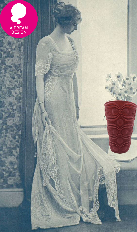 Old Rose Velvet Vase with Reliëf by A Dream Design